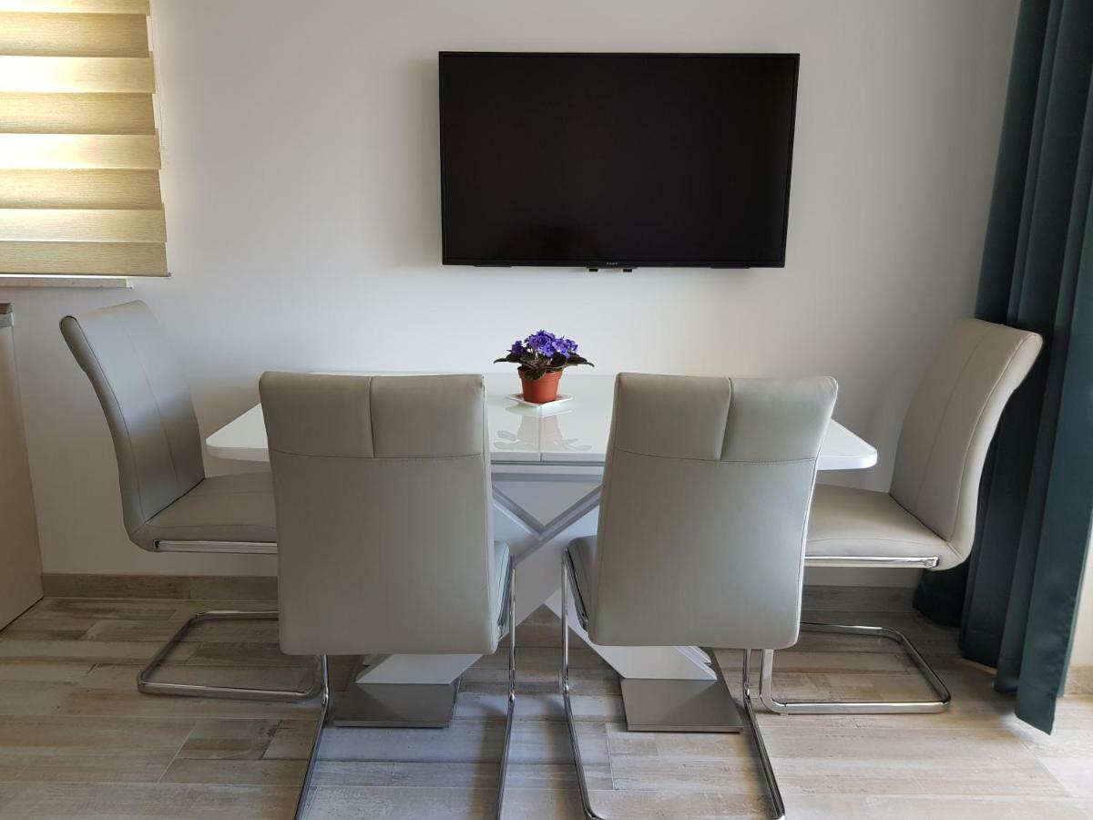 Apartmani Marella Donji Seget Esterno foto