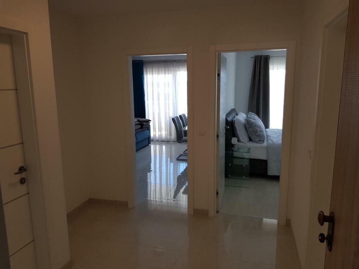 Apartmani Marella Donji Seget Esterno foto