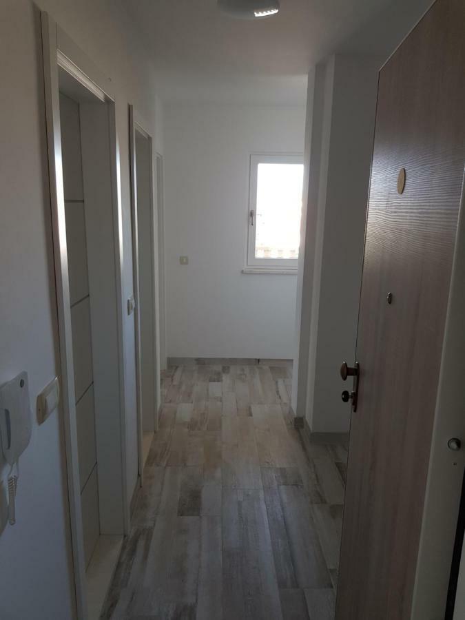 Apartmani Marella Donji Seget Esterno foto