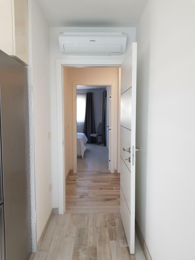 Apartmani Marella Donji Seget Esterno foto