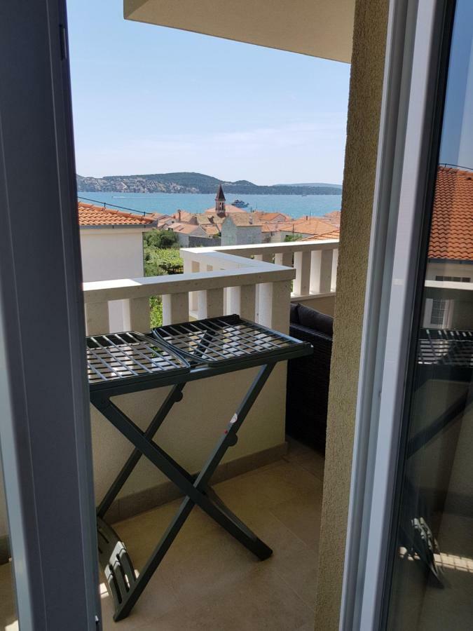 Apartmani Marella Donji Seget Esterno foto