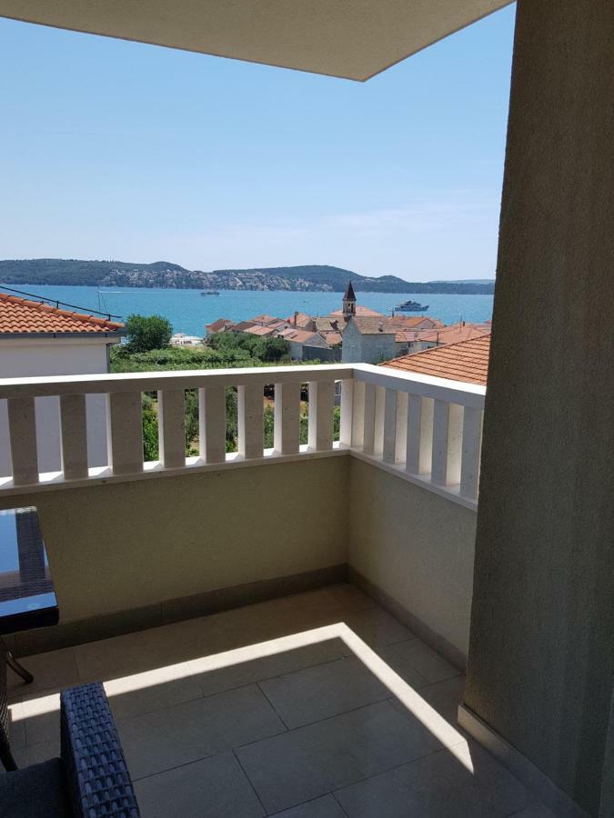 Apartmani Marella Donji Seget Esterno foto