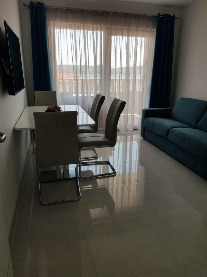 Apartmani Marella Donji Seget Esterno foto