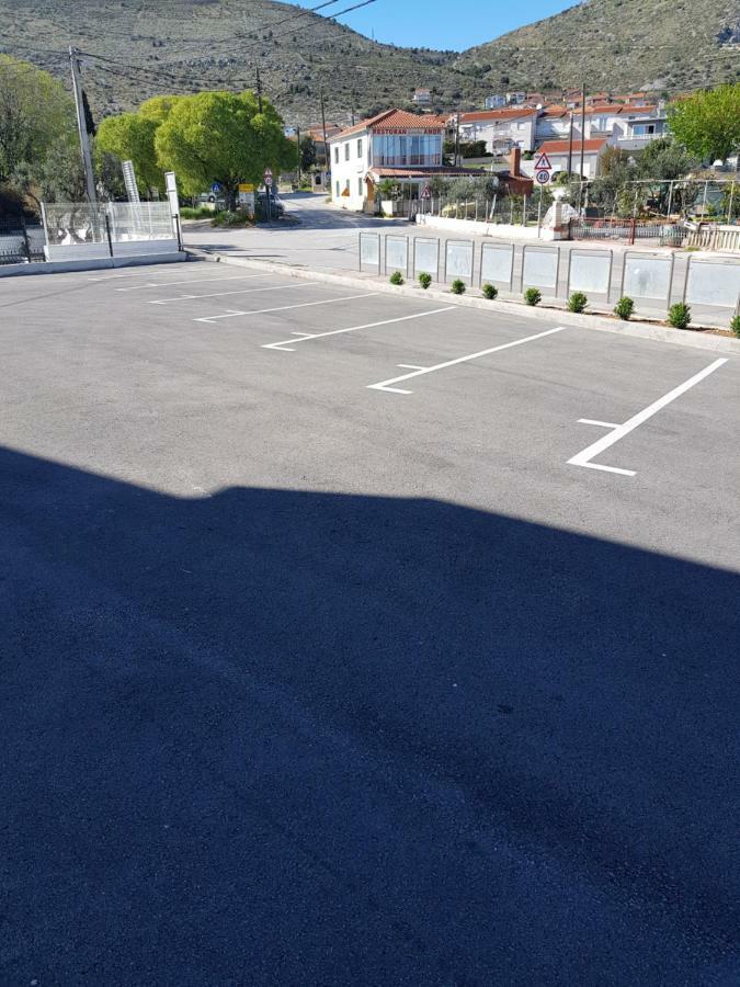 Apartmani Marella Donji Seget Esterno foto