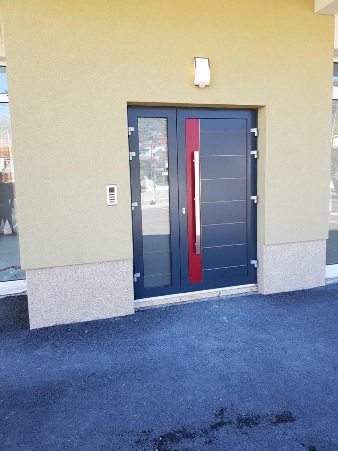Apartmani Marella Donji Seget Esterno foto